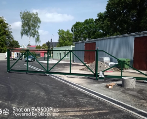 295888619_429162329152169_6852622625849111778_n-1030x773 posuvka